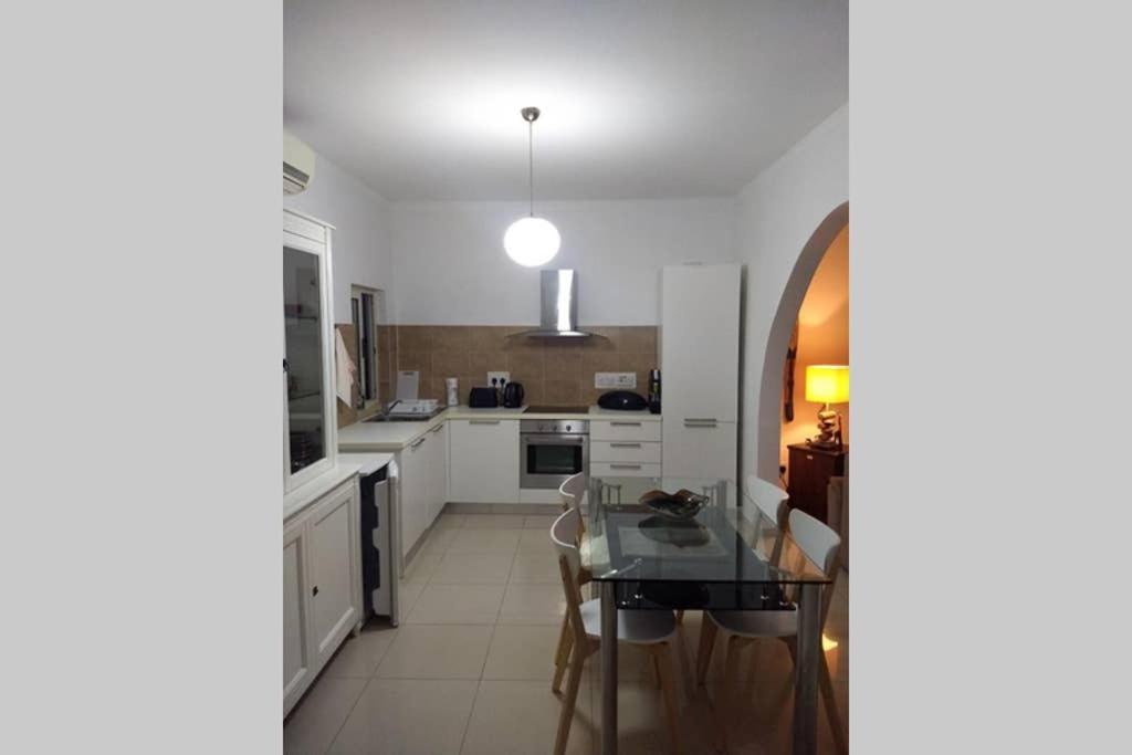 Confortable And Quiet Apartment In St. Julian San Ġiljan Kültér fotó